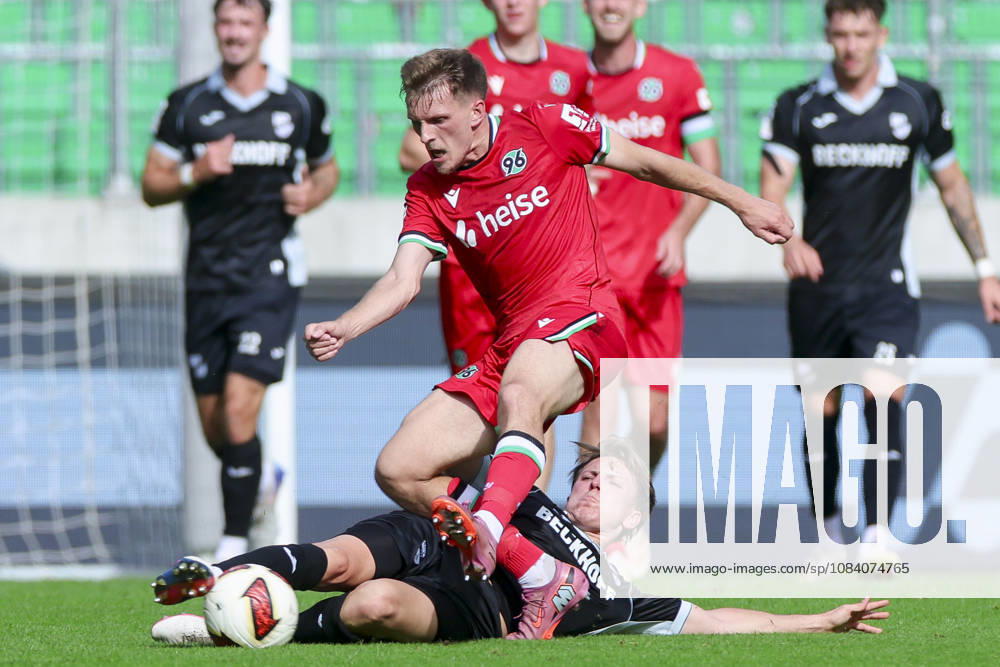 Emir Sahiti of Hannover 96 and Fabian Wessig of SC Verl battle for the ball during the friendly match between Hannover 96 and SC Verl, Heinz von Heiden Arena on October 3, 2026, in Hannover, Germany. Photo by Marco Steinbrenner, DeFodi Images. Emir Sahiti of Hannover 96 and Fabian Wessig of SC Verl battle for the ball during the friendly match between Hannover 96 and SC Verl at Heinz von Heiden Arena on October 3, 2026 in Hannover, Germany. Photo by Marco Steinbrenner, DeFodi Images. Photo by Marco Steinbrenner, DeFodi Images.