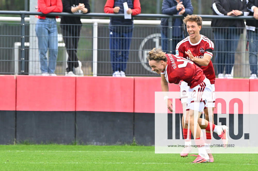 Soccer Season 2025–2026 Bavarian Regional League Matchday 12 1. FC Nürnberg II (FCN) vs. FC Augsburg 2 (FCA) MeZi Goal celebration Cheering Joy after a goal Goal Shot on goal to 1–0 by Luca Horst 42, 1 FC Nuremberg FCN II