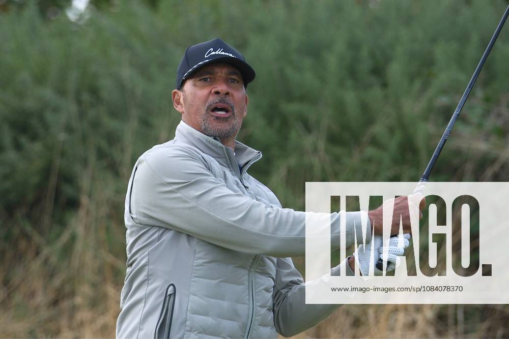 UK: The Alfred Dunhill Links Championship at Kingsbarns, St Andrews, Scotland on 03 October 2026: Pictured: Former footballer Ruud Gullit on the 1st tee at Kingsbarns during the third round of the Alfred Dunhill Links Championship 2026 St Andrews Kingsbarns Scotland Scotland
