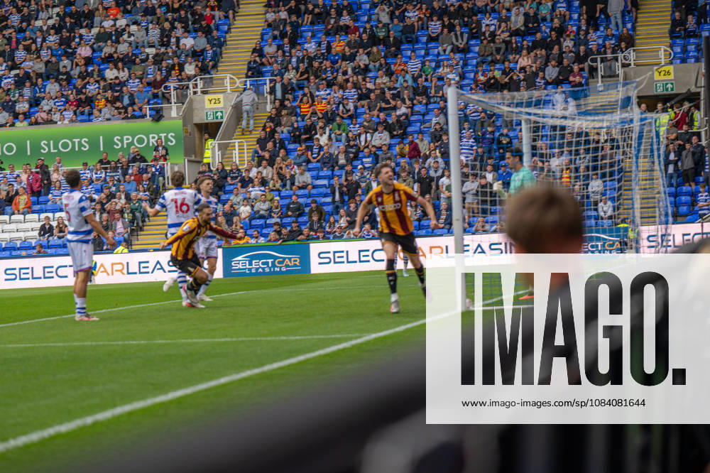 Reading v Bradford City, EFL Sky Bet League 1 Goal! Jake Beesley of Bradford City scores during the EFL Sky Bet League 1 match between Reading and Bradford City at the Select Car Leasing Stadium, Reading, UK on 3 October 2026. Reading Select Car Leasing Stadium Berkshire UK Editorial use only DataCo restrictions apply See www.football-dataco.com ,