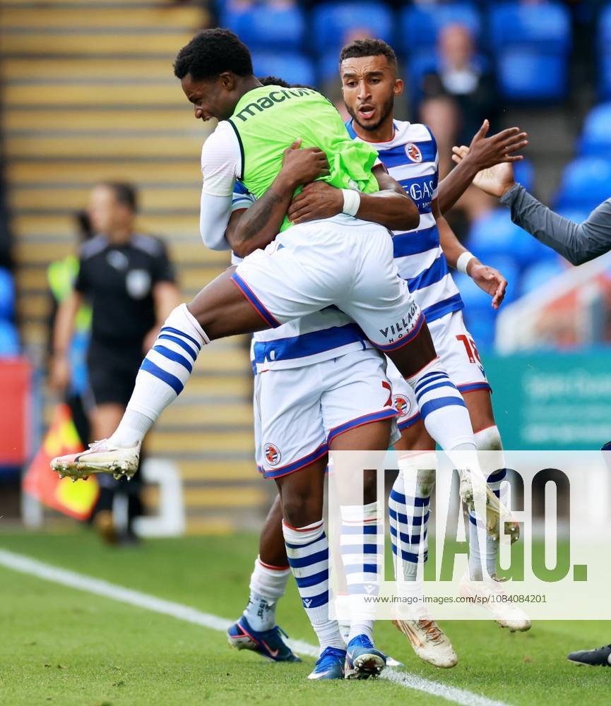 Udoka Godwin-Malife of Reading celebrates scoring a goal after making the score 1-1. Reading v Bradford City, EFL Sky Bet League One, Football, Select Car Leasing Stadium, Reading, UK - 03 Oct 2026Reading Select Car Leasing Stadium United Kingdom