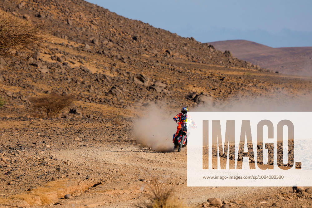 W2RC - RALLYE DU MAROC 2026 77 BENAVIDES Luciano (arg), Red Bull KTM Factory Racing, KTM 450 Rally Factory, FIM W2RC, Rally GP, action, during the Stage 5 of the Rallye du Maroc 2026, 4th round of the 2026 WR2C Championship from October 3, 2026 around Zagora, Morocco - AgadirMorocco