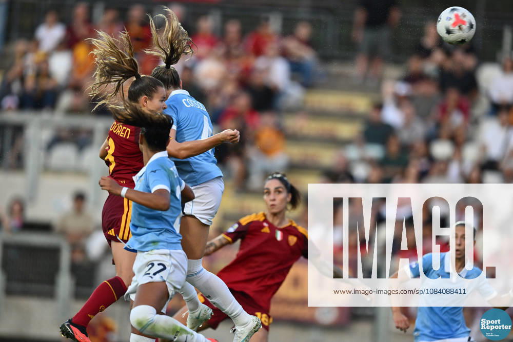 IPA89264952 - Kayleigh Van Dooren of A.S. Roma during the Serie A Women s league match between Roma and Lazio, the AS Roma vs. SS Lazio Women game, an Italian Serie A Women s soccer match in Rome, Italy, on October 3, 2026
