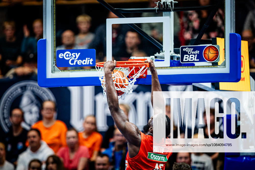 BB 1BL Men s Syntainics MBC vs. Ratiopharm Ulm: Oluwasimisola Shittu of Ratiopharm Ulm during the 2026–2027 season in the 1 EasyCredit Bundesliga on Matchday 4 between Syntainics MBC and Ratiopharm Ulm at the Stadthalle Weissenfels on October 3, 2026, in Weissenfels, Saxony-Anhalt, Germany