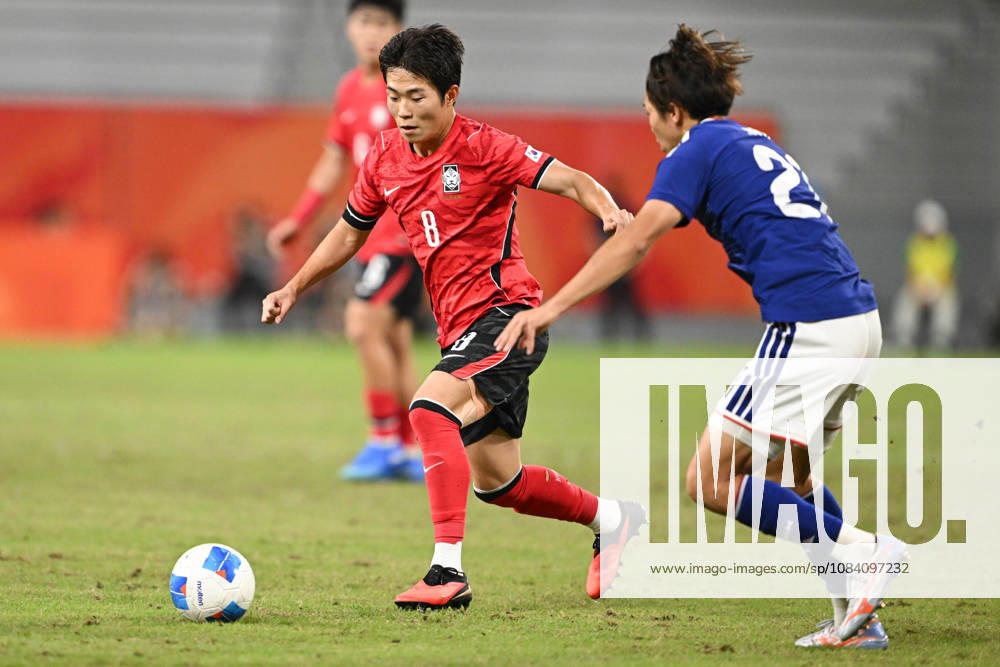 South Korea v Japan - 20th Asian Games Aichi-Nagoya TOYOTA, JAPAN - OCTOBER 03: LEE Seungwon 8 of South Korea in action during the Football Men s Final Match between South Korea and Japan on day fourteen of the 20th Asian Games Aichi-Nagoya at Toyota Stadium on October 03, 2026 in Toyota, Aichi, Japan. Stringer Anadolu Tokyo Japan. Editorial use only. Please get in touch for any other usage.