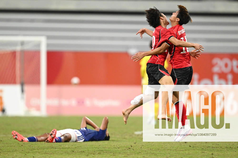 South Korea v Japan - 20th Asian Games Aichi-Nagoya TOYOTA, JAPAN - OCTOBER 03: Players of South Korea celebrates the victory after the Football Men s Final between South Korea and Japan on day fourteen of the 20th Asian Games Aichi-Nagoya at Toyota Stadium on October 03, 2026 in Toyota, Aichi, Japan. Stringer Anadolu Tokyo Japan. Editorial use only. Please get in touch for any other usage.