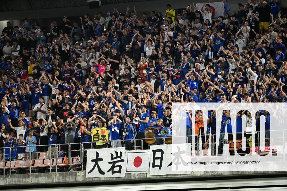 South Korea v Japan - 20th Asian Games Aichi-Nagoya TOYOTA, JAPAN - OCTOBER 03: Fans of Japan are seen during the Football Men s Final Match between South Korea and Japan on day fourteen of the 20th Asian Games Aichi-Nagoya at Toyota Stadium on October 03, 2026 in Toyota, Aichi, Japan. Stringer Anadolu Tokyo Japan. Editorial use only. Please get in touch for any other usage.