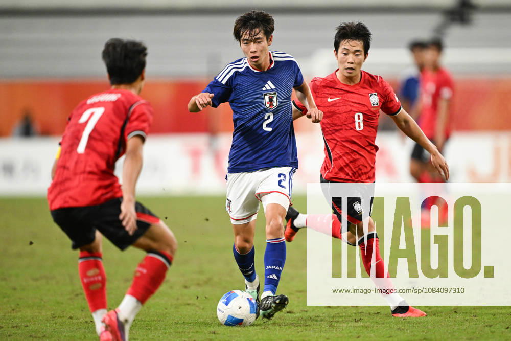 South Korea v Japan - 20th Asian Games Aichi-Nagoya TOYOTA, JAPAN - OCTOBER 03: UMEKI Rei 2 of Japan in action during the Football Men s Final Match between South Korea and Japan on day fourteen of the 20th Asian Games Aichi-Nagoya at Toyota Stadium on October 03, 2026 in Toyota, Aichi, Japan. Stringer Anadolu Tokyo Japan. Editorial use only. Please get in touch for any other usage.