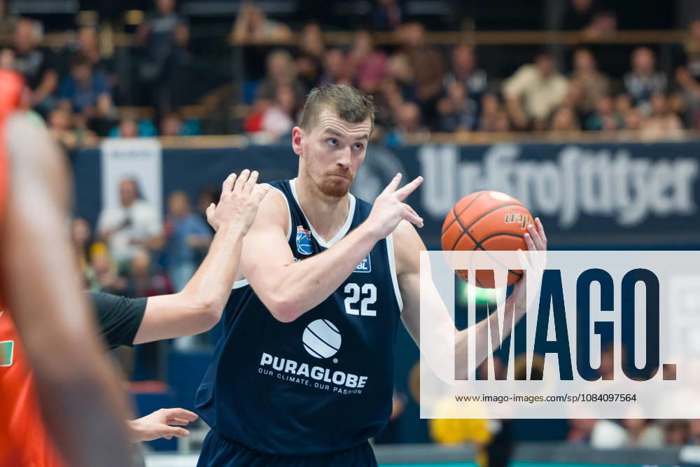 Borisa Simanic (MBC), 22, Syntainics (MBC) vs. Ratiopharm Ulm, BBL, Men s Basketball 1st Bundesliga, Matchday 4 of the 2026–27 season, March 10, 2026, Weißenfels Stadthalle, Saxony-Anhalt, Germany