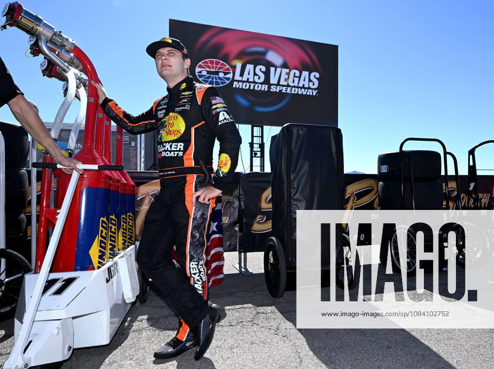 LAS VEGAS, NV - OCTOBER 03: Carson Kvapil ( 1 JR Motorsports Bass Pro Shops Chevrolet) waits for the opening practice session to begin for the NASCAR, Motorsport, USA OReilly Auto Parts Series Focused Health 302 playoff race at Las Vegas Motor Speedway Saturday Oct. 3, 2026 in Las Vegas, Nevada. (Photo by Will Lester Icon Sportswire) AUTO: OCT 03 NASCAR OReilly Auto Parts Series Focused Health 302 Icon26100300802