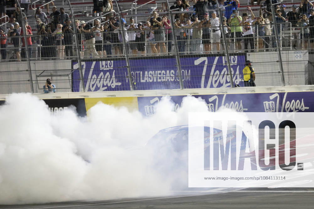 LAS VEGAS, CA - OCTOBER 03: Corey Day ( 17 Hendrick Motorsports HendrickCars.com Chevrolet) celebrates with a burnout after winning the Focused Health 302 NASCAR, Motorsport, USA OReilly Auto Parts Series race on October 3, 2026, at Las Vegas Motor Speedway in Las Vegas, NV. (Photo by Marc Sanchez LVMS Icon Sportswire) AUTO: OCT 03 NASCAR OReilly Auto Parts Series Focused Health 302 Icon14426100315417