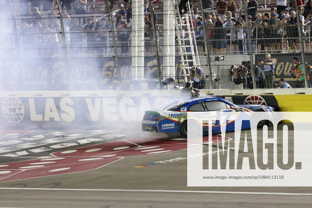 LAS VEGAS, CA - OCTOBER 03: Corey Day ( 17 Hendrick Motorsports HendrickCars.com Chevrolet) celebrates with a burnout after winning the Focused Health 302 NASCAR, Motorsport, USA OReilly Auto Parts Series race on October 3, 2026, at Las Vegas Motor Speedway in Las Vegas, NV. (Photo by Marc Sanchez LVMS Icon Sportswire) AUTO: OCT 03 NASCAR OReilly Auto Parts Series Focused Health 302 Icon14426100315556