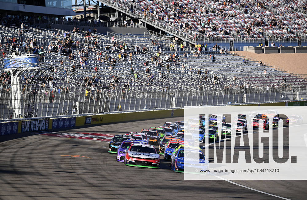 LAS VEGAS, NV - OCTOBER 03: Corey Day ( 17 Hendrick Motorsports HendrickCars.com Chevrolet) leads the field towards turn one along side of Sheldon Creed ( 00 Haas Factory Team Road Ranger Chevrolet) during the opening lap of the NASCAR, Motorsport, USA OReilly Auto Parts Series Focused Health 302 playoff race at Las Vegas Motor Speedway Saturday Oct. 3, 2026 in Las Vegas, Nevada. (Photo by Will Lester Icon Sportswire) AUTO: OCT 03 NASCAR OReilly Auto Parts Series Focused Health 302 Icon26100320532