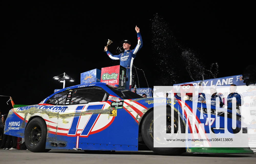 LAS VEGAS, NV - OCTOBER 03: Corey Day ( 17 Hendrick Motorsports HendrickCars.com Chevrolet) celebrates in victory lane after winning the NASCAR, Motorsport, USA OReilly Auto Parts Series Focused Health 302 playoff race at Las Vegas Motor Speedway Saturday Oct. 3, 2026 in Las Vegas, Nevada. (Photo by Will Lester Icon Sportswire) AUTO: OCT 03 NASCAR OReilly Auto Parts Series Focused Health 302 Icon26100355292