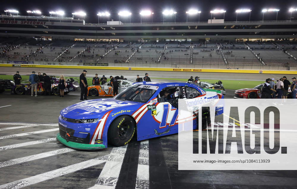 LAS VEGAS, NV - OCTOBER 03: Corey Day ( 17 Hendrick Motorsports HendrickCars.com Chevrolet) drives to victory lane after winning the NASCAR, Motorsport, USA OReilly Auto Parts Series Focused Health 302 on Saturday, Oct. 3, 2026, at the Las Vegas Motor Speedway in Las Vegas, NV. (Photo by Marc Sanchez Icon Sportswire) AUTO: OCT 03 NASCAR OReilly Auto Parts Series Focused Health 302 Icon1442610034264