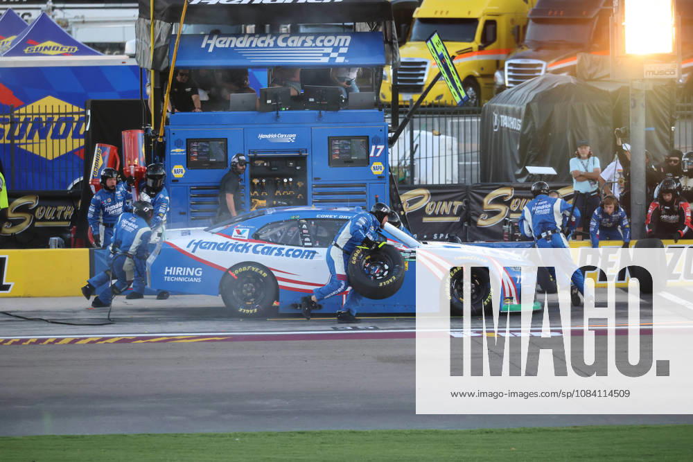 LAS VEGAS, NV - OCTOBER 03: Corey Day ( 17 Hendrick Motorsports HendrickCars.com Chevrolet) makes a pit stop during the NASCAR, Motorsport, USA OReilly Auto Parts Series Focused Health 302 race on Saturday, Oct. 3, 2026, at the Las Vegas Motor Speedway in Las Vegas, NV. (Photo by Marc Sanchez Icon Sportswire) AUTO: OCT 03 NASCAR OReilly Auto Parts Series Focused Health 302 Icon1442610033259