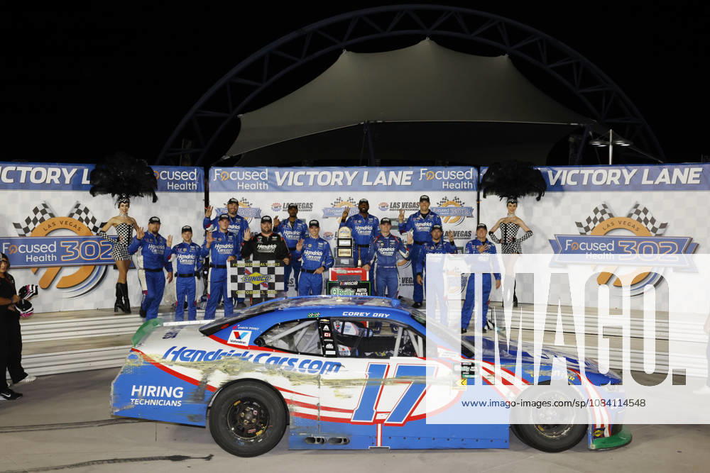 LAS VEGAS, CA - OCTOBER 03: Corey Day ( 17 Hendrick Motorsports HendrickCars.com Chevrolet) celebrates in victory lane with his team after winning the Focused Health 302 NASCAR, Motorsport, USA OReilly Auto Parts Series race on October 3, 2026, at Las Vegas Motor Speedway in Las Vegas, NV. (Photo by Jeff Speer LVMS Icon Sportswire) AUTO: OCT 03 NASCAR OReilly Auto Parts Series Focused Health 302 Icon26100318924
