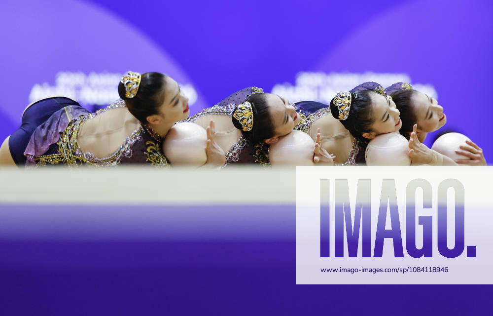 (261004) -- BEIJING, Oct. 4, 2026 -- Players of team China compete during the Group All-Around of Rhythmic gymnastics, Rhythmische Sportgymnastik, RSG at 20th Asian Games Aichi-Nagoya 2026 in Nagoya, Japan, Oct. 3, 2026. ) XINHUA PHOTOS OF THE DAY WuxZhizun