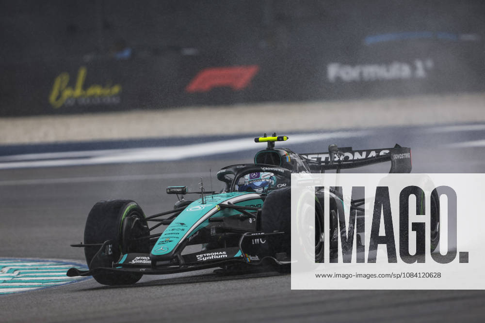 F1 - BAHRAIN GRAND PRIX IN MALAYSIA 2026 12 KIMI ANTONELLI Andrea (ita), Mercedes AMG F1 Team W17, action during the 2026 Formula 1 Bahrain Grand Prix in Malaysia, 16th round of the 2026 Formula One World Championship, WM, Weltmeisterschaft from October 2 to 4, 2026 on the Sepang International Circuit, in Sepang, Malaysia - SepangMalaysia