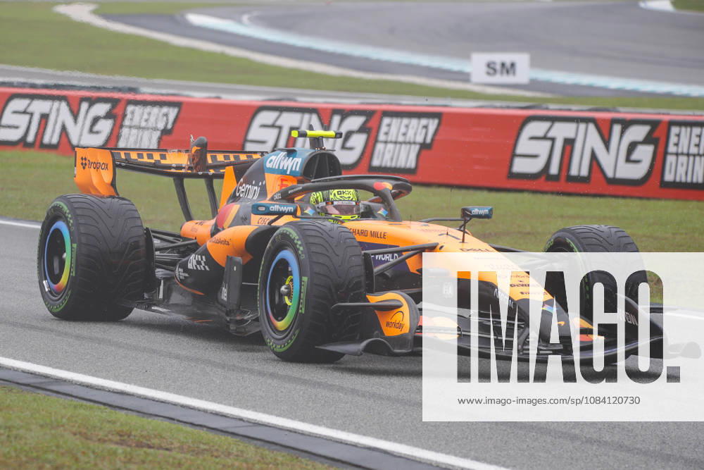 Formula 1 Gulf Air Bahrain Grand Prix in Malaysia 2026 Lando Norris (GBR), McLaren Mastercard F1 Team , MCL40, Car 1 during Formula 1 Gulf Air Bahrain Grand Prix in Malaysia 2026 on October 4., 2026 in Sepang International Circuit, Sepang, Malaysia Zsombor Toth Sepang Sepang International Circuit Selangor Malaysia