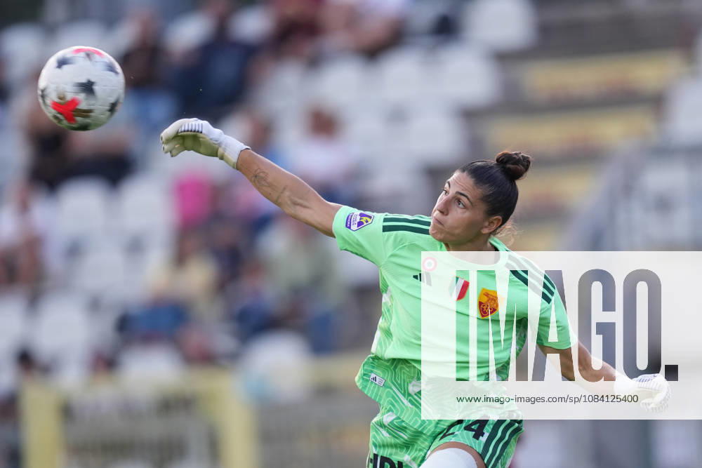 Romas goalkeeper Rachele Baldi during the Serie A Women soccer match between Roma and Lazio at the Rome s Tre Fontane stadium, Italy - Saturday October 3, 2026 - Soccer ( Photo by Alfredo Falcone LaPresse )