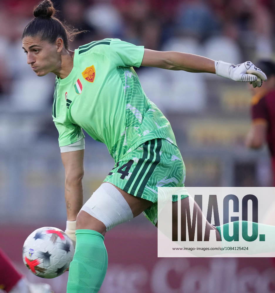 Romas goalkeeper Rachele Baldi during the Serie A Women soccer match between Roma and Lazio at the Rome s Tre Fontane stadium, Italy - Saturday October 3, 2026 - Soccer ( Photo by Alfredo Falcone LaPresse )
