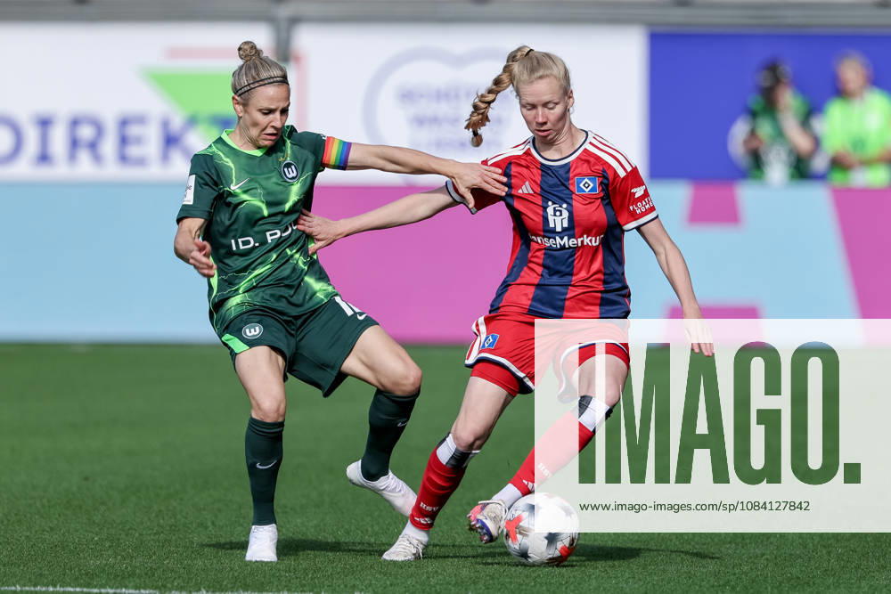 From left: Svenja Huth (VfL Wolfsburg), 10, and Jaqueline Dönges (Hamburger SV, HSV), 21, in a one-on-one battle, duel, dynamic moment, action, game scene, DFB REGULATIONS PROHIBIT ANY USE OF PHOTOGRAPHS AS SEQUENCE IMAGES AND OR VIDEO-LIKE PHOTO SERIES DFB REGULATIONS PROHIBIT ANY USE OF PHOTOGRAPHS AS SEQUENCEENCES AND OR QUASI-VIDEO, October 4, 2026, Wolfsburg, Germany, soccer, Google Pixel Women’s Bundesliga, VfL Wolfsburg vs. Hamburger SV