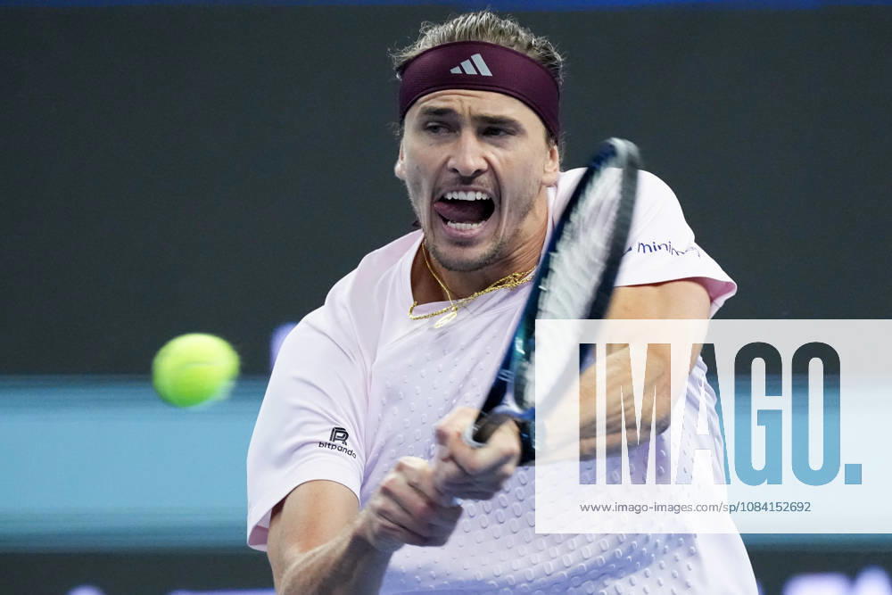 (261004) -- BEIJING, Oct. 4, 2026 -- Alexander Zverev competes during the men s singles quarterfinal match between Alexander Zverev of Germany and Novak Djokovic of Serbia at 2026 China Open tennis tournament in Beijing, China, Oct. 4, 2026. ) (SP)CHINA-BEIJING-TENNIS-CHINA OPEN-MEN S SINGLES(CN) JuxHuanzong