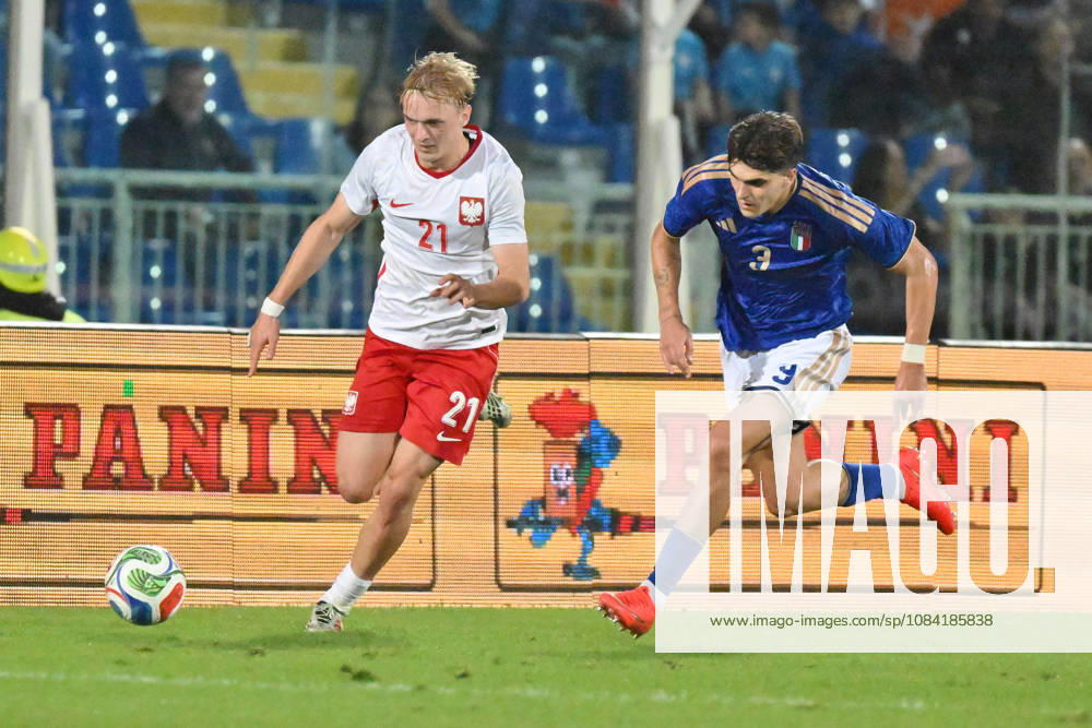 Urbanski Poland vs Bartesaghi Italy during the U21, U 21 European Qualifiers match between Italia and Polonia at the stadio Adriatico ˜Giovanni Cornacchiain Pescara . Monday, October 05, 2026. - Soccer