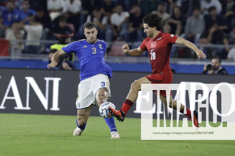 UEFA Nations League football match Italy vs Turkey Matteo Ruggeri of Italy challenges for the ball with Ferdi Kadoglu of Turkiye During UEFA Nations League football match (League A, Group A1) between Italy vs Turkey at the Renato Dall Ara stadium in Bologna on October 05, 2026. _BPH1861