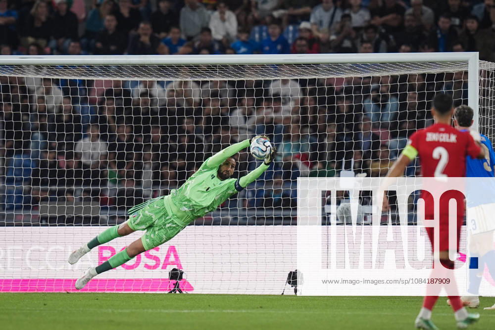 ItalyÕs Gianluigi Donnarumma in action during the UEFA Nations League 2026 27 match between Italy and Turkiye (Group A1 - Matchday 4) at Stadio Renato Dall Ara in Bologna, Italy - October 5, 2026. - Soccer
