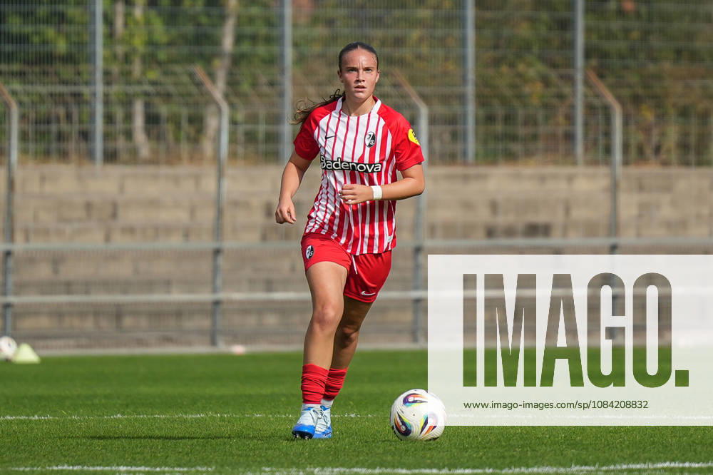 Germany, Freiburg, Women s Regional League South 2026-27: SC Freiburg U20 vs. SC Dortelweil, Johanna Hebben (SC Freiburg), 16