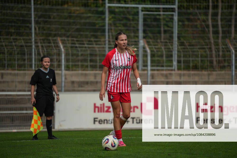 Germany, Freiburg, Women s Regional League South 2026-27: SC Freiburg U20 vs. SC Dortelweil, Amelie Schmitz (SC Freiburg), 09