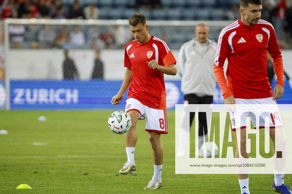 Ezgjan Alioski, North Macedonia, No. 8, warming up before kickoff, Switzerland, UEFA, Nations League, Matchday 4, Switzerland vs. North Macedonia, October 6, 2026, Swissporarena, Lucerne, Switzerland