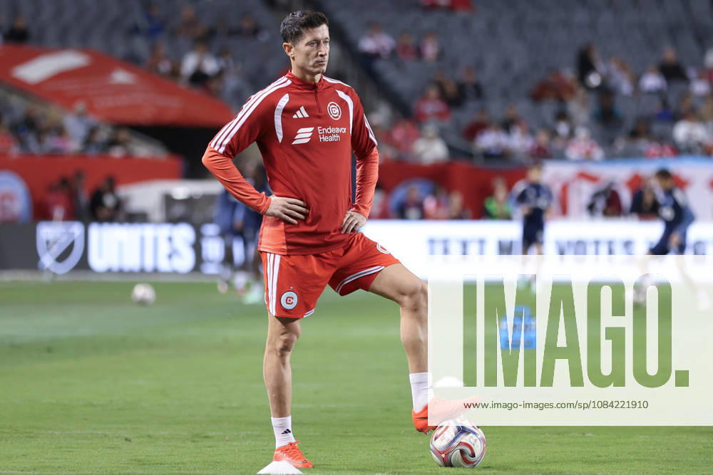 Robert Lewandowski (9 Chicago Fire FC) is seen before the Major League Soccer game between Chicago Fire FC and Vancouver Whitecaps FC at Soldier Field on Tuesday October 6 in Chicago, USA