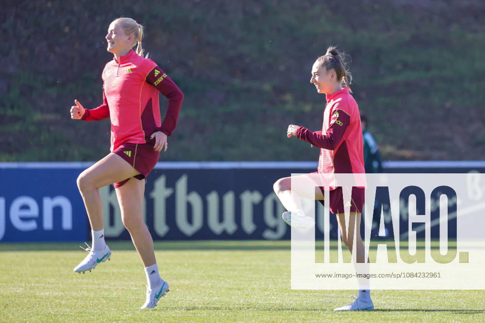 DFB Soccer Media Events, German Women s National Team Training, photo by Camilla Küver, Sophia Kleinherne, German Women s National Team, Eppelheim