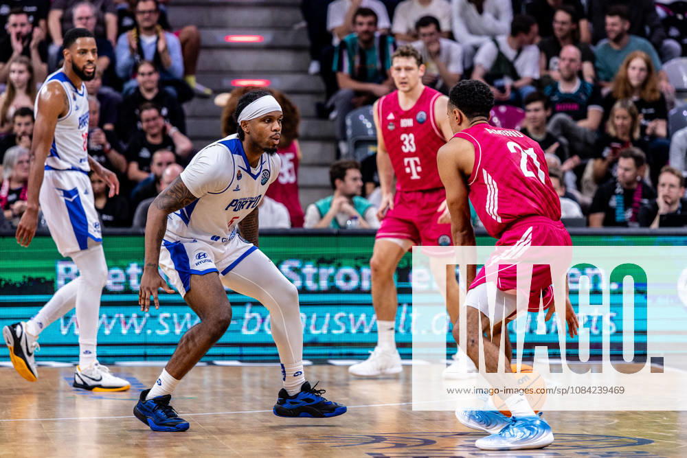 Corey Allen Williams, FC Porto, 05 vs. Joel Aminu, Telekom Baskets Bonn, 21 Telekom Baskets Bonn vs. FC Porto, Basketball, Basketball Champions League, Matchday 1, 2026–2027, October 7, 2026 Telekom Baskets Bonn vs. FC Porto, Basketball, Basketball Champions League, Matchday 1, 2026–2027, October 7, 2026 Bonn
