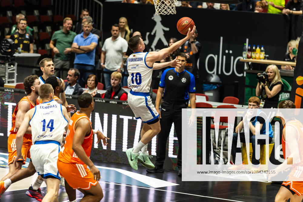 GER, BKT Eurocup, Basketball, Chemnitz, Niners Chemnitz vs. Neptunas Klaipeda, Elvar Fridriksson (Neptunas Klaipeda), 10 Chemnitz Messe, Chemnitz, Saxony, Germany