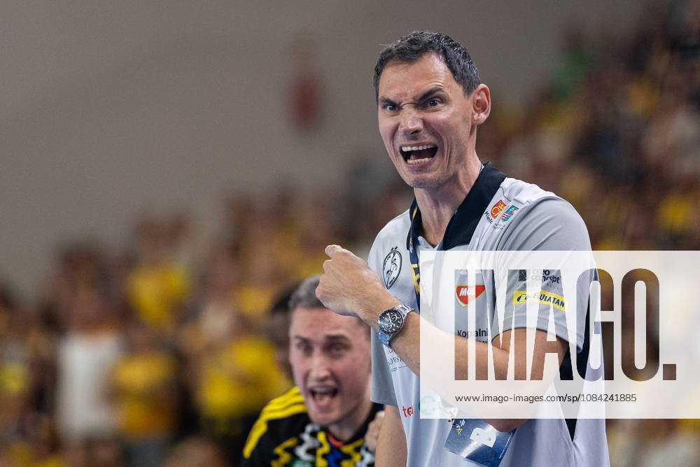 Krzysztof Lijewski during the EHF Champions League Group F match between Industria Kielce nad SC Magdeburg at Hala Legionow on October 2, 2026 in Kielce, Poland --- Pilka reczna. EHF Liga Mistrzow. Industria Kielce - SC Magdeburg. (Photo by Igor Jakubowski Arena Akcji) NEWSPIX.PL --- newspix.pl