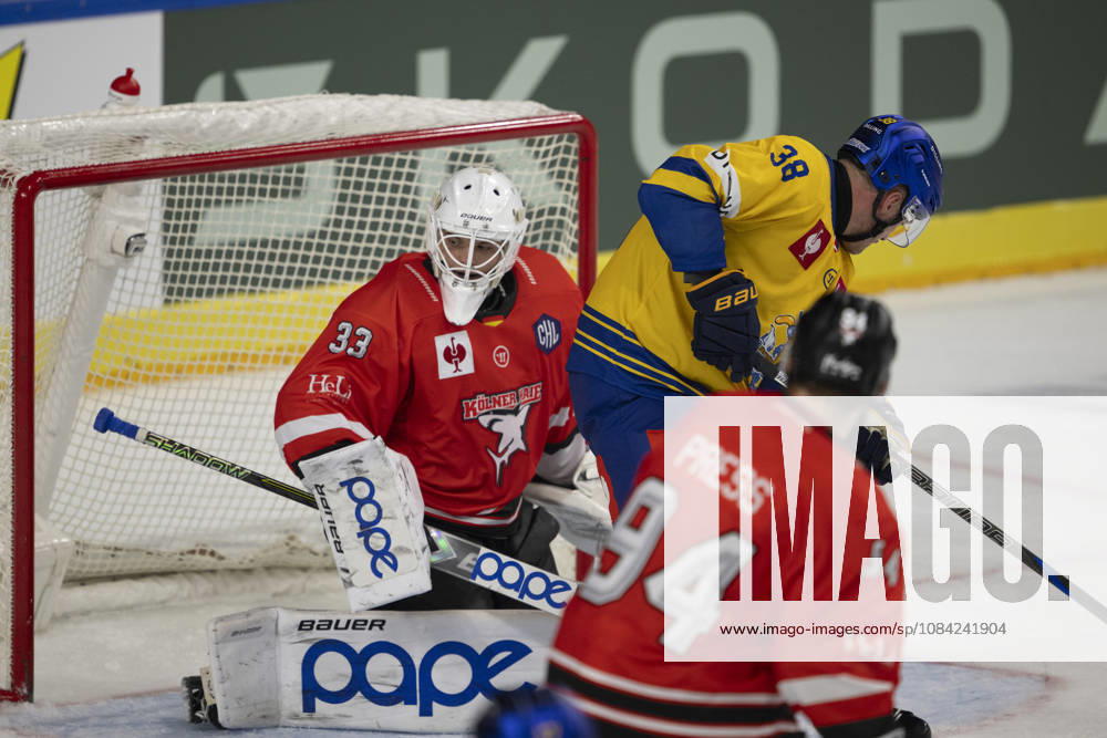 CHL Cologne Sharks vs. Herning Blue Fox, Cologne, October 7, 2026; Nico Wiens, Cologne Sharks, goaltender, 33; CHL Cologne Sharks vs. Herning Blue Fox on October 7, 2026, at the Lanxess Arena in Cologne, Germany