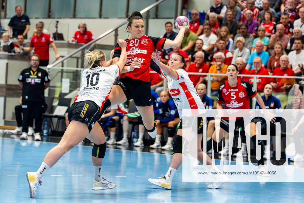 GER, Handball, Women, 2026–2027 Season, Alsco 1 Bl, Matchday 5, Thüringer HC vs. HSG Blomberg Lippe, Maxi Muehlner (HSG Blomberg Lippe), Jana Leonie Scheib, Thüringer HC, 20, Diana Doegg Magnusdottir, HSG Blomberg Lippe, 99947 Bad Langensalza, Salza, Halle, Mehrz Sports Hall, Thuringia, Germany