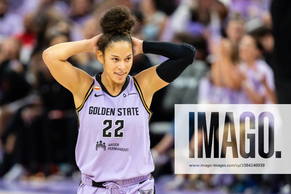 SAN FRANCISCO, CA - OCTOBER 07: Veronica Burton 22 of the Golden State Valkyries reacts to a foul during Game Two of the WNBA, Basketball Damen, USA Playoff Semifinals against the Las Vegas Aces on October 7, 2026 at Chase Center in San Francisco, CA. (Photo by Matthew Huang Icon Sportswire) WNBA: OCT 07 Las Vegas Aces at Golden State Valkyries Icon261007023