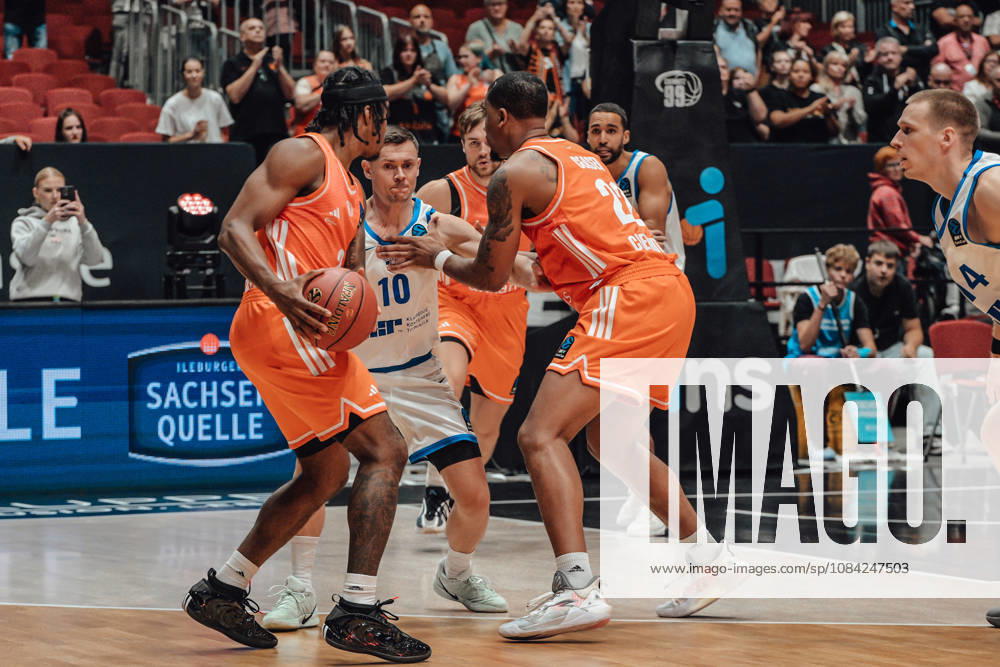 Game Day 2 of the Basketball Eurocup: Niners Chemnitz vs. Klaipedos Neptunas, October 7, 2026, starting at 7:00 p.m., Chemnitz, Chemnitz Arena. In the photo: 02 Stefan Smith, 10 Elvar Fridkriksson, 22 Nighaeal Ceaser. Matchday 2 of the Basketball Eurocup: Niners Chemnitz vs. Klaipedos Neptunas. Chemnitz, Saxony, Germany