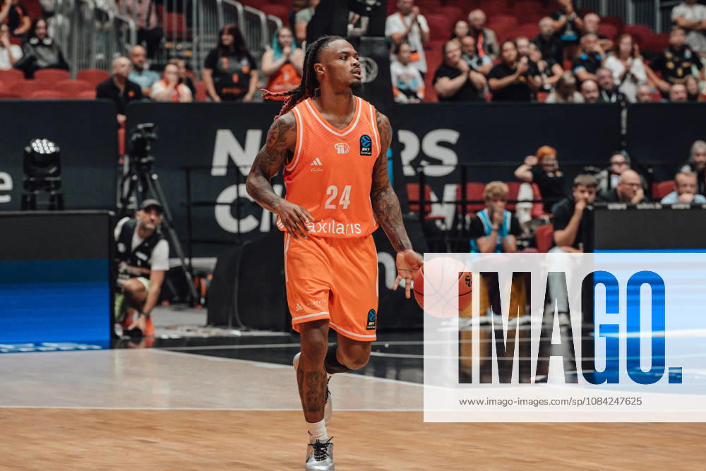 Game Day 2 of the Basketball Eurocup: Niners Chemnitz vs. Klaipedos Neptunas, October 7, 2026, starting at 7:00 p.m., Chemnitz, Chemnitz Arena. Pictured: No. 24 Cobe Williams. Game Day 2 of the Basketball Eurocup: Niners Chemnitz vs. Klaipedos Neptunas. Chemnitz, Saxony, Germany