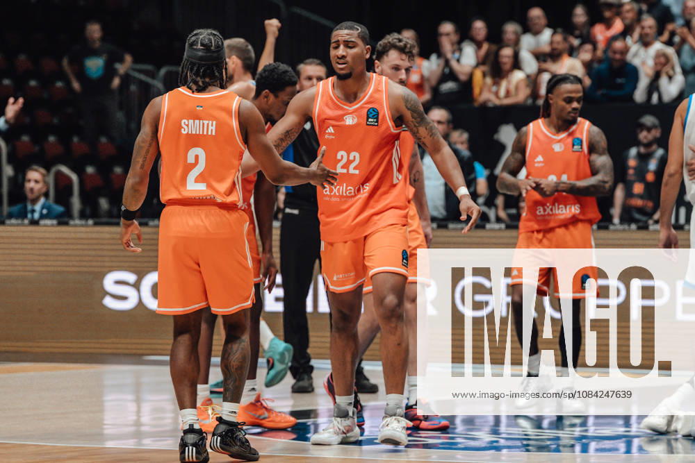 Game Day 2 of the Basketball Eurocup: Niners Chemnitz vs. Klaipedos Neptunas, October 7, 2026, starting at 7:00 p.m., Chemnitz, Chemnitz Arena. In Photo 02: Stefan Smith, 22 Nighaeal Ceaser, Matchday 2 of the Basketball Eurocup: Niners Chemnitz vs. Klaipedos Neptunas, Chemnitz, Saxony, Germany