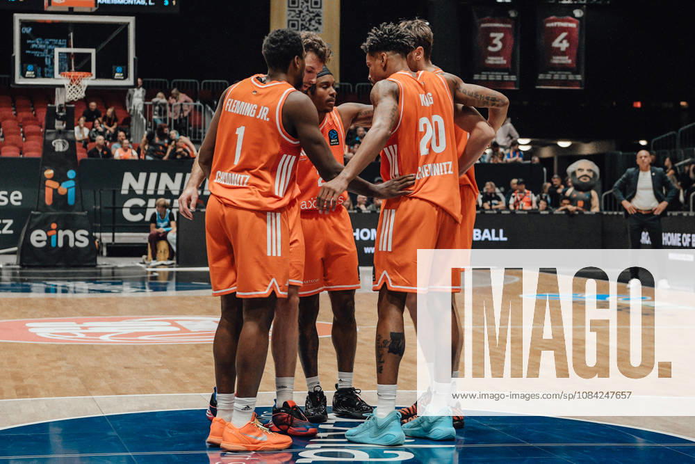 Game Day 2 of the Basketball Eurocup: Niners Chemnitz vs. Klaipedos Neptunas, October 7, 2026, starting at 7:00 p.m., Chemnitz, Chemnitz Arena. In Photo 1: Phlandrous Fleming Jr., 20 Urald King, Niners Chemnitz, Matchday 2 of the Basketball Eurocup: Niners Chemnitz vs. Klaipedos Neptunas, Chemnitz, Saxony, Germany