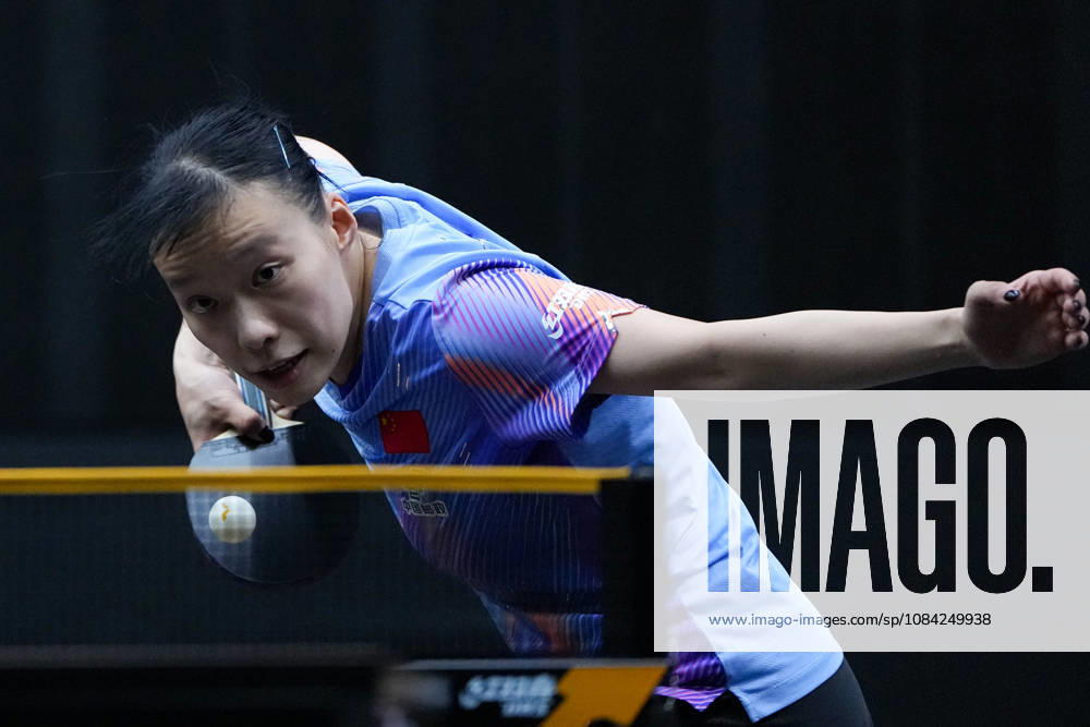(261008) -- BEIJING, Oct. 8, 2026 -- Shi Xunyao of China serves during the women s singles round of 16 match between Wang Manyu of China and Shi Xunyao of China at 2026 World Table tennis, Tischtennis (WTT) China Smash in Beijing, China, Oct. 8, 2026. ) (SP)CHINA-BEIJING-TABLE TENNIS-WTT-CHINA SMASH-WOMEN S SINGLES (CN) JuxHuanzong
