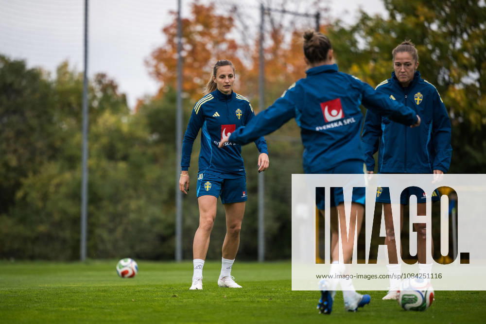 Nathalie Björn of the Swedish women’s national soccer team during a training session on October 8, 2026 in Stockholm. Photo by Johanna Säll, BILDBYRAN, code JL JL0637. soccer football fotball World Cup qualifier FIFA Women’s World Cup qualifier training practice Sweden women’s soccer football fotball World Cup qualifier FIFA Women’s World Cup qualifier qualifier training practice training Sweden women’s women’s soccer