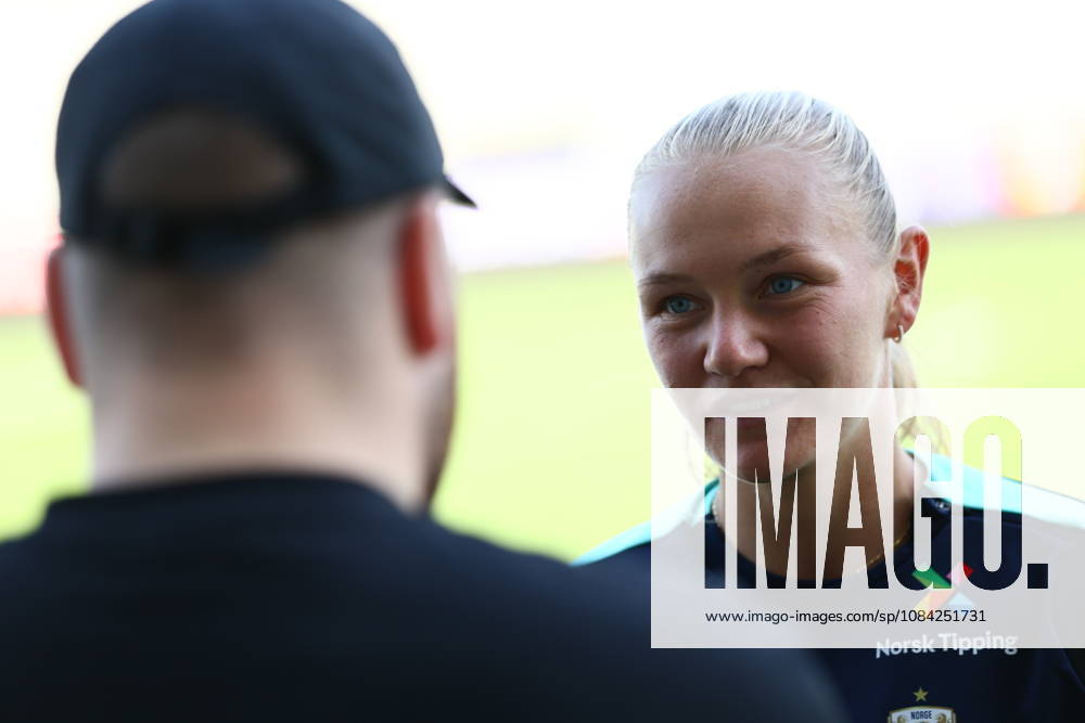 Women s National Soccer Team Prepares for World Cup Qualifiers Bucharest, Romania, October 8, 2026 Lisa Fjeldstad Naalsund and Frida Maanum during a training session at Stadionul Arcul de Triumf, before the World Cup qualifier against Romania. Photo by Nikola Krstic, NTB Romania, Bucharest. . RESTRICTED USE FOR BETTING COMPANIES.