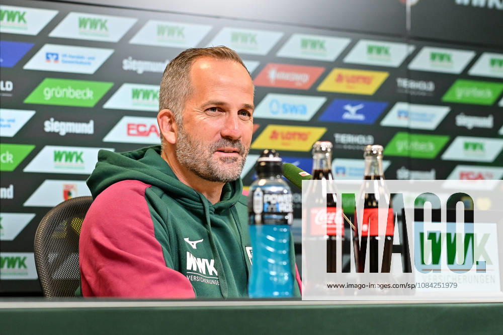 FC Augsburg Press Conference, October 8, 2026, AUGSBURG, GERMANY. Pictured: Manuel BAUM, FC Augsburg coach, at the press conference ahead of the Bundesliga match against FC Bayern.